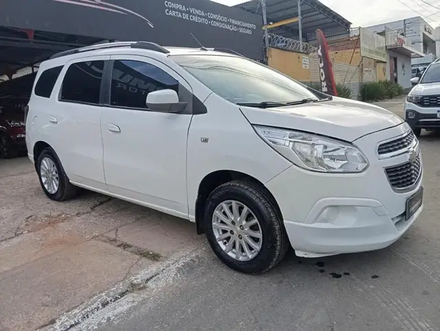 Carro Chevrolet Spin 2014 LT 5S 1.8 (Aut) (Flex)