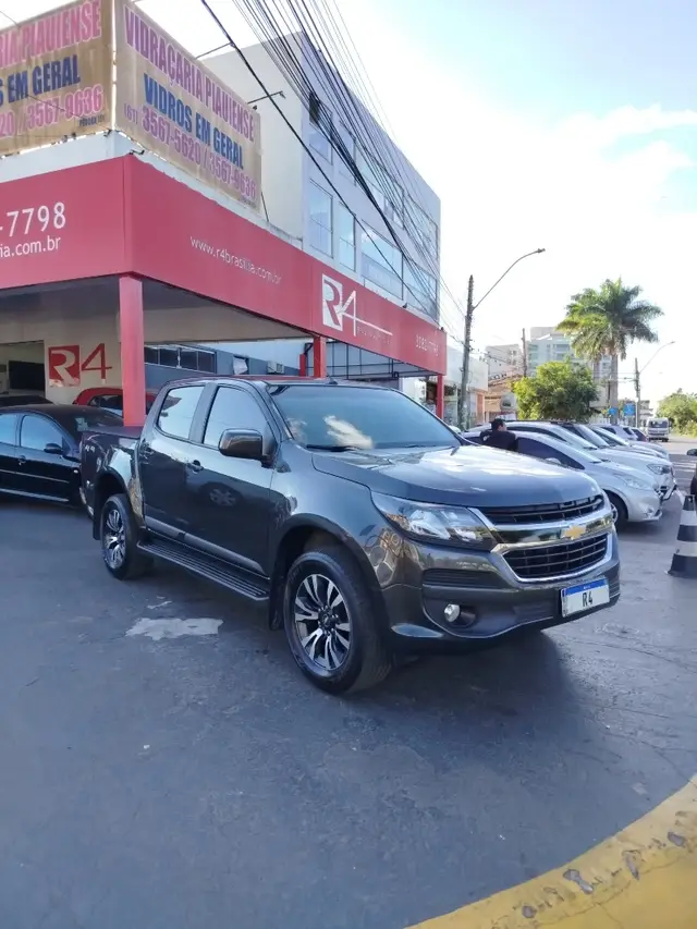 Carro Chevrolet S10 Cabine Dupla 2017 S10 2.5 ECOTEC SIDI Advantage 4x2 (Cabine Dupla)