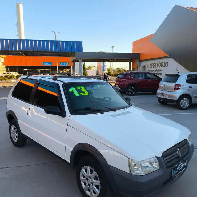 Carro Fiat Uno Mille 2013 Fire Economy 1.0 (Flex) 2p