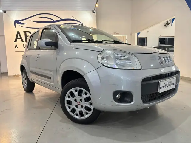 Carro Fiat Uno 2012 Attractive Celeb. 1.4 8V (Flex) 4p