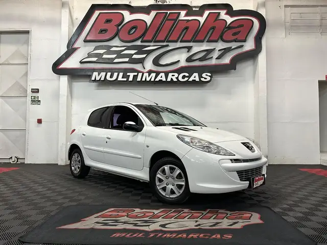 Carro Peugeot 207 2013 Hatch XR 1.4 8V (flex) 4p