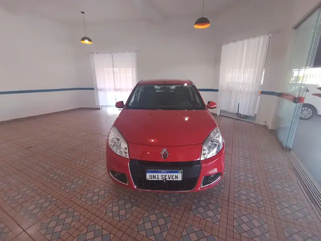 Carro Renault Sandero 2012 Privilège 1.6 8V Hi-Torque (flex)