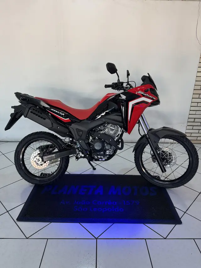 Carro Honda XRE Sahara 300 2025 Rally