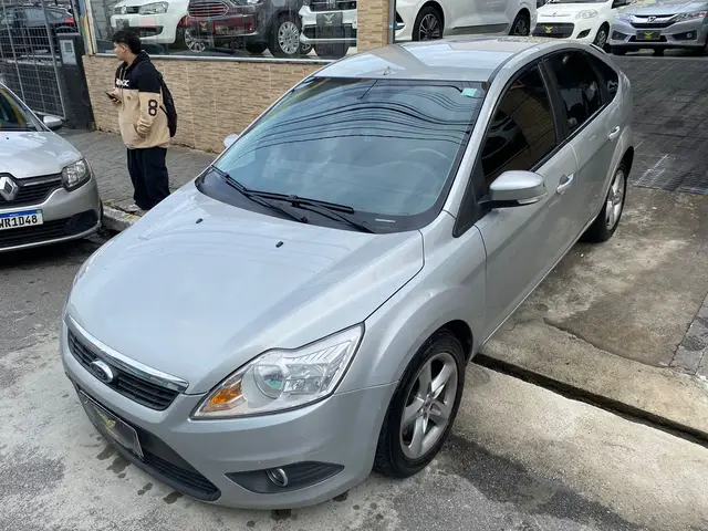 Carro Ford Focus Hatch 2011 Ghia 2.0 16V (Flex) (Aut)