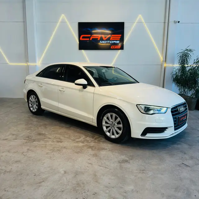 Carro Audi A3 2015 1.4 TFSI Attraction S Tronic
