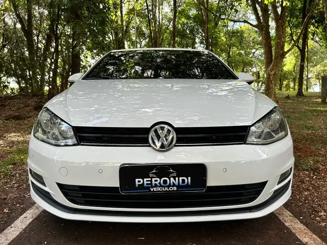 Carro Volkswagen Golf 2015 Comfortline 1.4 TSi