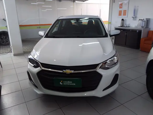 Carro Chevrolet Onix 2023 1.0