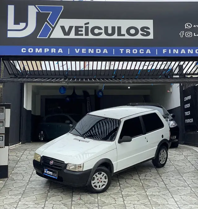 Carro Fiat Uno Mille 2013 Uno Mille WAY ECONOMY 1.0 F.Flex