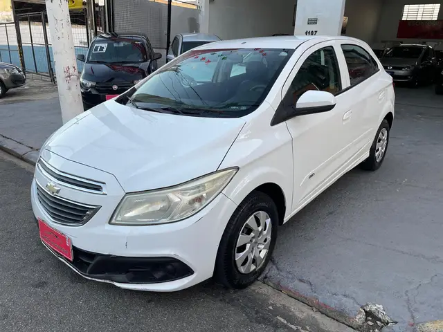 Carro Chevrolet Onix 2014 1.0 LT SPE/4