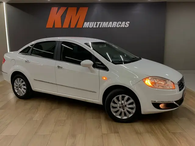 Carro Fiat Linea 2016 Essence 1.8 16V (Flex)