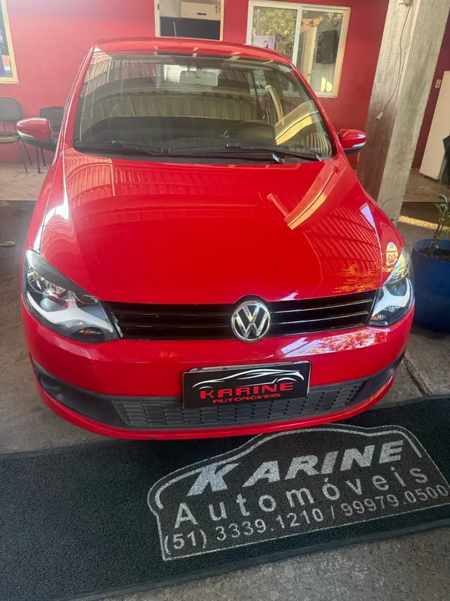 Carro Volkswagen Fox 2014 1.0 TEC (Flex) 4p