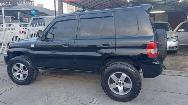 Carro Mitsubishi Pajero TR4 2006 2.0 16V Long Range (aut)