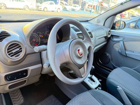 Grand Siena Essence 1.6 16V (Flex)