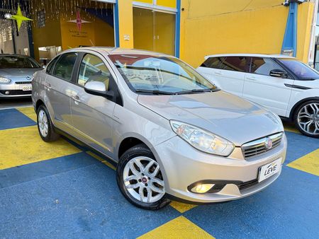 Grand Siena Essence 1.6 16V (Flex)