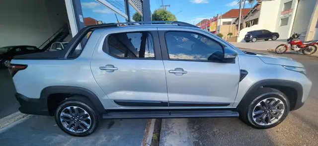 Carro Fiat Strada 2024 Ultra 1.0 Turbo