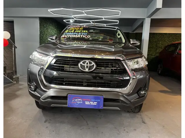 Carro Toyota Hilux Cabine Dupla 2022 SRX 2.8 TDI CD 4x4 (Aut)
