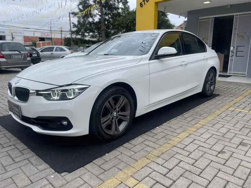 BMW 320i Sport ActiveFlex