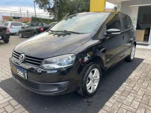 Carro Volkswagen Fox 2014 1.0 TEC (Flex) 2p