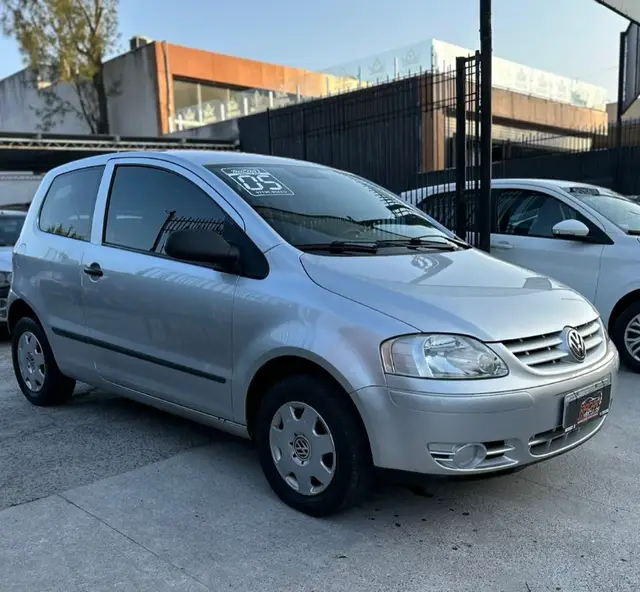 Carro Volkswagen Fox 2005 Plus 1.0 8V