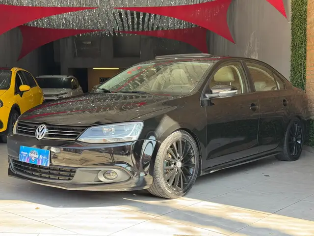 Carro Volkswagen Jetta 2012 2.0 Comfortline Tiptronic (Flex)
