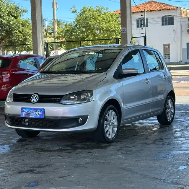 Carro Volkswagen Fox 2013 1.6 VHT (Flex)