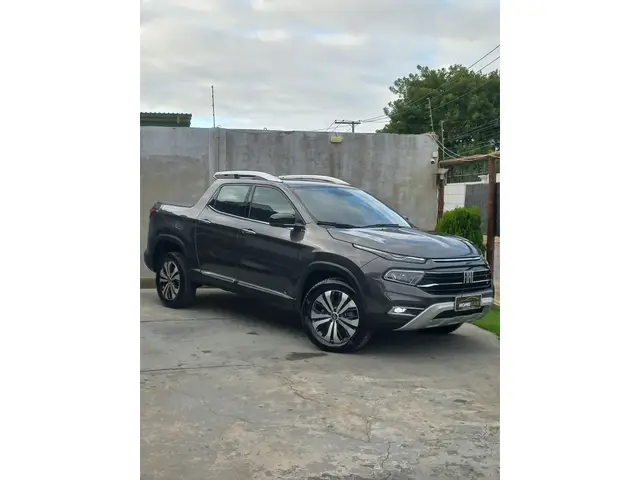 Carro Fiat Toro 2023 Volcano 1.3