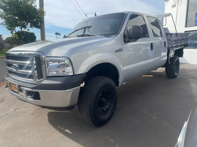 Carro Ford F-250 2009 XLT 4x4 3.9 (Cab Dupla)
