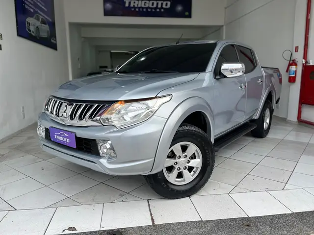Carro Mitsubishi L200 Triton Sport 2018 Sport 2.4 DID-H HPE Top 4WD (Aut)