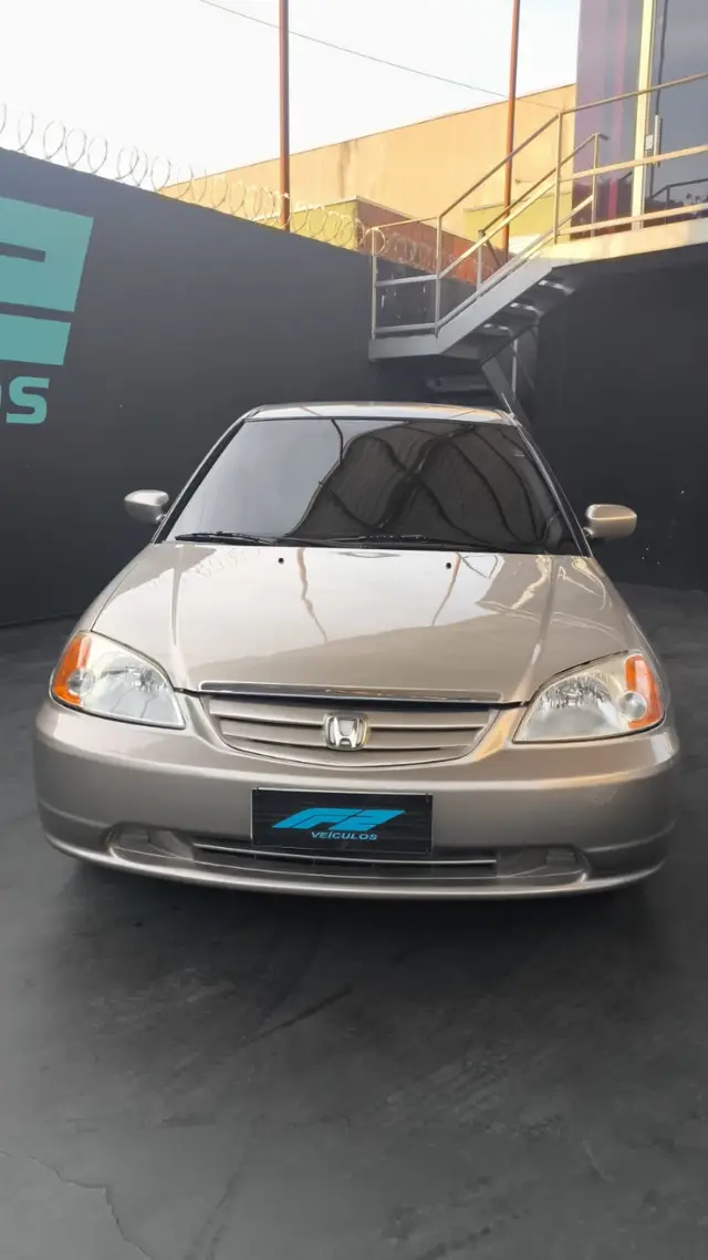 Carro Honda Civic 2002 Sedan EX 1.7 16V (Aut)