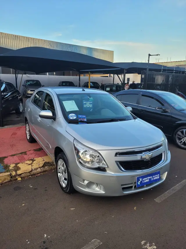 Carro Chevrolet Cobalt 2014 LT 1.4 8V (Flex)