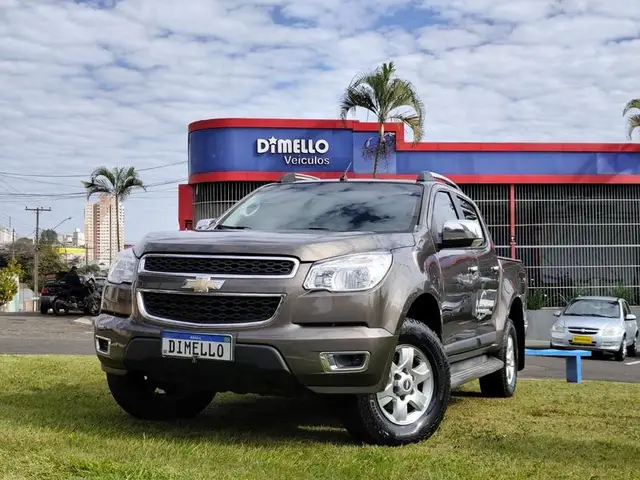 Carro Chevrolet S10 Cabine Dupla 2013 S10 LT 2.8 diesel (Cab Dupla) 4x2