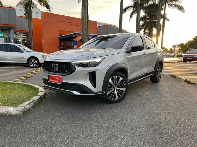 Carro Fiat Fastback 2025 Audace