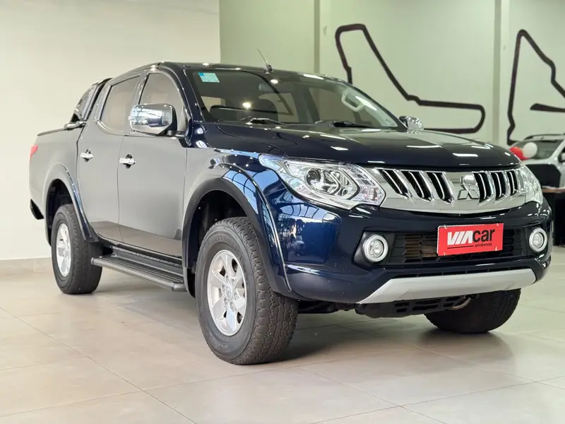Mitsubishi L200 Triton Sport Sport 2.4 DID-H HPE 4WD (Aut)