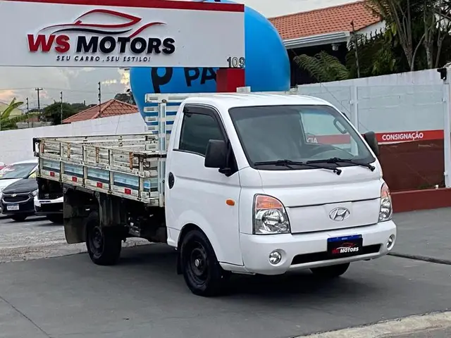 Carro Hyundai HR 2011 HD 2.5 (sem caçamba)