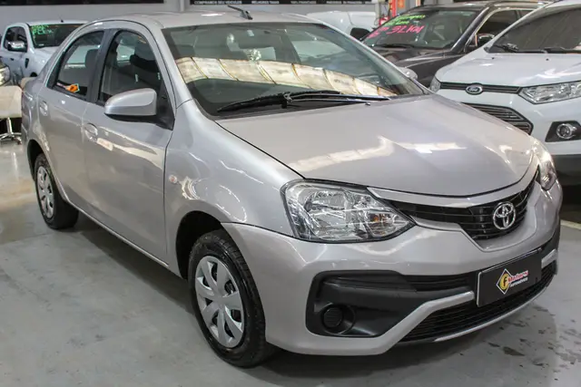 Carro Toyota Etios Sedan 2018 X 1.5 (Aut) (Flex)