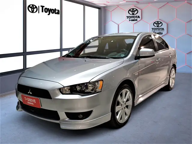 Carro Mitsubishi Lancer 2014 2.0 16V