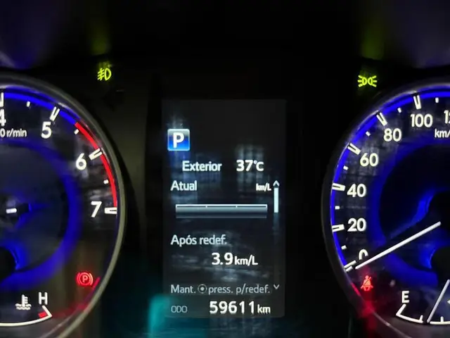 Carro Toyota Hilux Cabine Dupla 2020 Hilux 2.7 SR CD 4x2 (Flex)