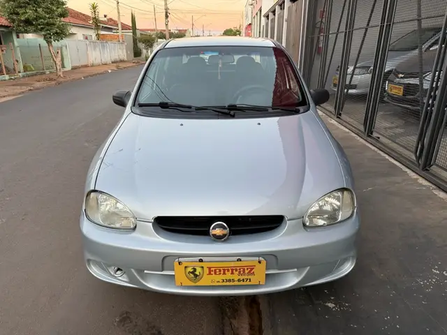 Carro Chevrolet Classic 2008 Corsa Sedan  Life 1.0 VHC (Flex)