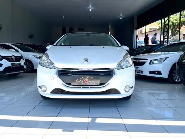 Carro Peugeot 208 2015 Griffe  1.6 16V (Flex) (Aut)
