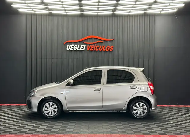 Carro Toyota Etios 2018 X 1.3 (Flex)