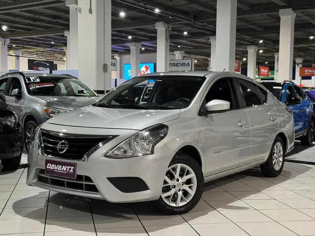 Carro Nissan Versa 2016 1.6 16V SL (Flex)