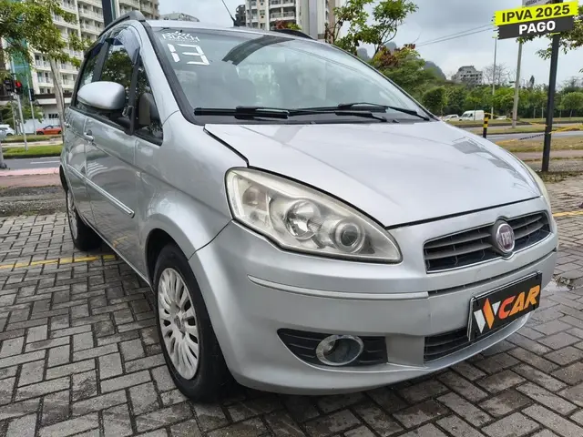 Carro Fiat Idea 2013 Attractive 1.4 8V (Flex)