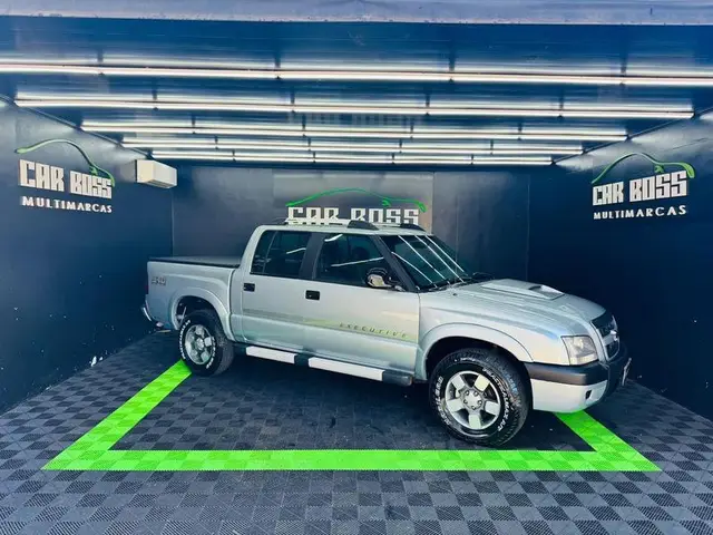 Carro Chevrolet S10 Cabine Dupla 2010 S10 Executive 4x2 2.4 (Flex) (Cab Dupla)