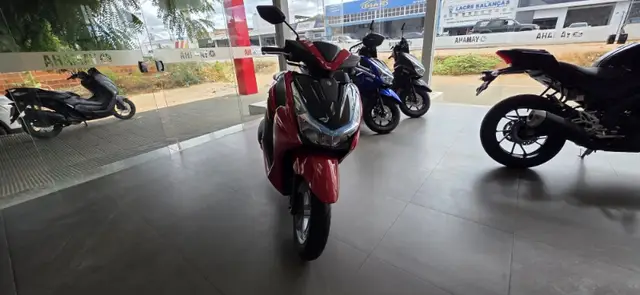 Carro Yamaha Fluo 2026 Hybrid Connected