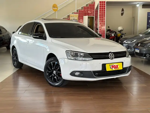 Carro Volkswagen Jetta 2013 2.0 Comfortline Tiptronic (Flex)