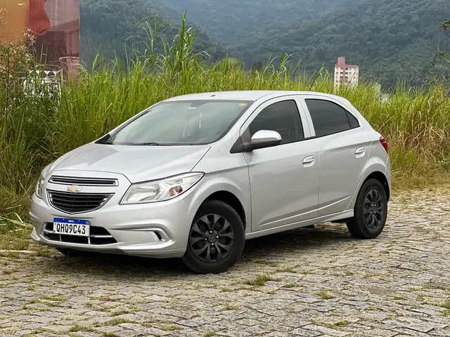 Carro Chevrolet Onix 2015 1.0 LT SPE/4