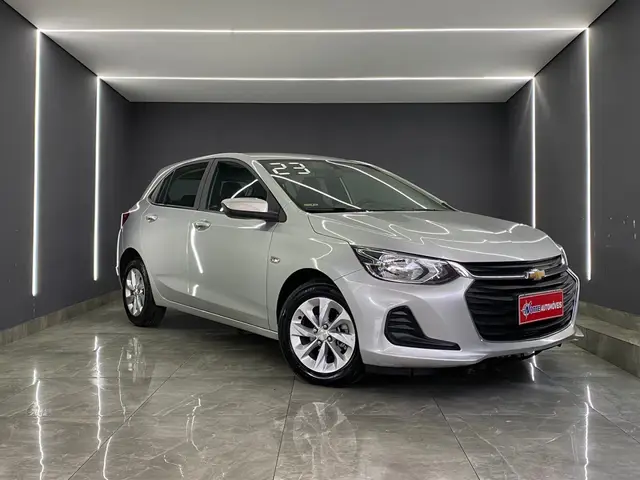 Carro Chevrolet Onix 2023 LT 1.0