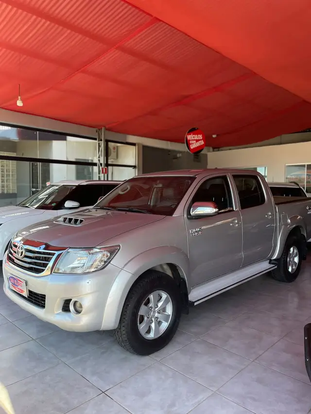 Carro Toyota Hilux Cabine Dupla 2014 Hilux 3.0 TDI 4x4 CD SRV (Aut)