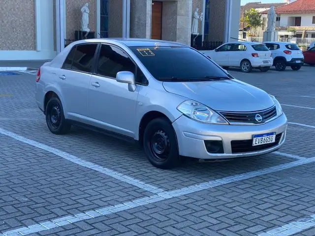 Carro Nissan Tiida 2011 S 1.8 (flex)