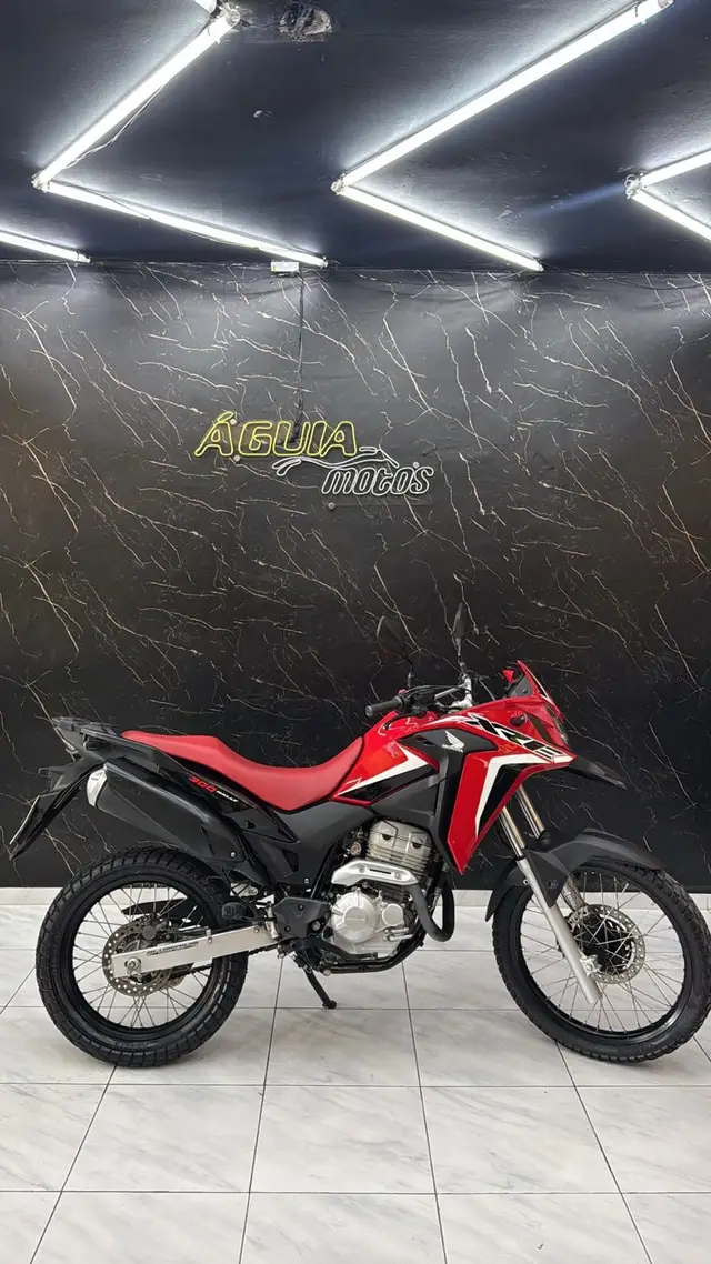 Carro Honda XRE 300 2023 ABS